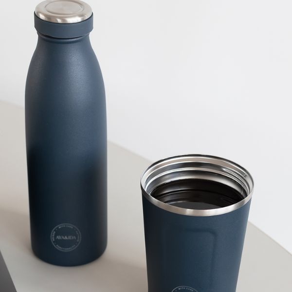 AYA&IDA CUP2GO – Navy Blue 380 ml – stilren og praktisk termokopp