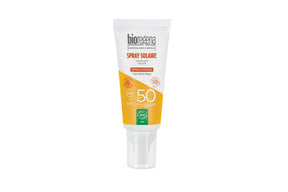 Økologisk SPF 50 solkrem i sprayflaske for ansikt og kropp.