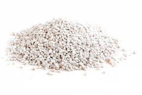 Pose med 3–6 L perlite for jordforbedring og drenering.